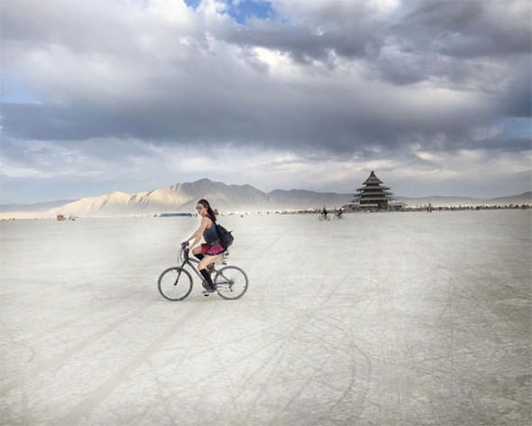 Ünlüler Burning Man'e akın etti!