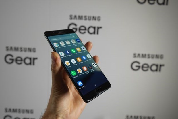 "Galaxy Note 7'den sonra şimdi de o model patladı"