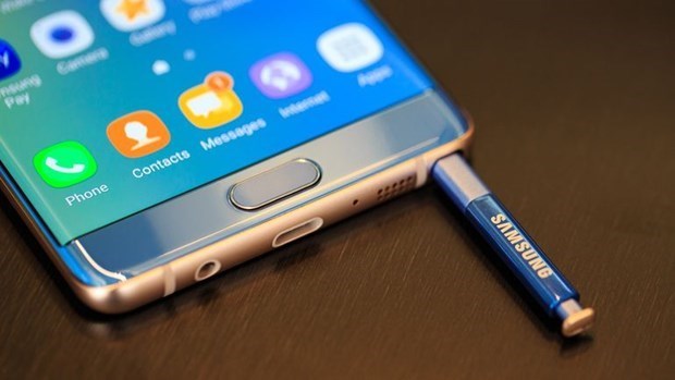 "Galaxy Note 7'den sonra şimdi de o model patladı"