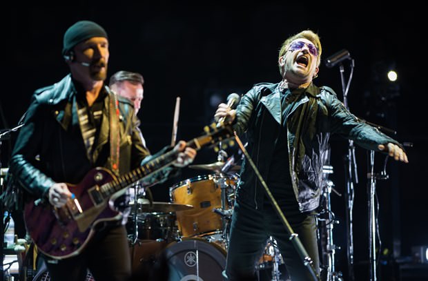 İlk kez "Yılın Kadını" ödülü erkeğe verildi