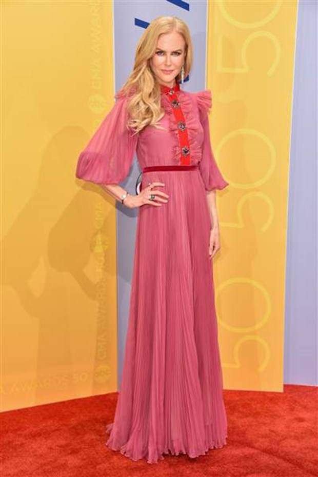 Country Müzik Ödülleri (CMA) gecesinin yıldızı Beyonce