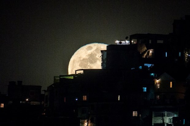 Yüzyılın en büyük Süper Ay'ı ne zaman gerçekleşecek? (Süper Ay Türkiye'den izlenebilecek mi?)