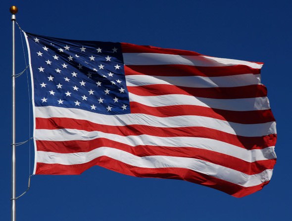 Apple iPhone fiyatlarını indirdi