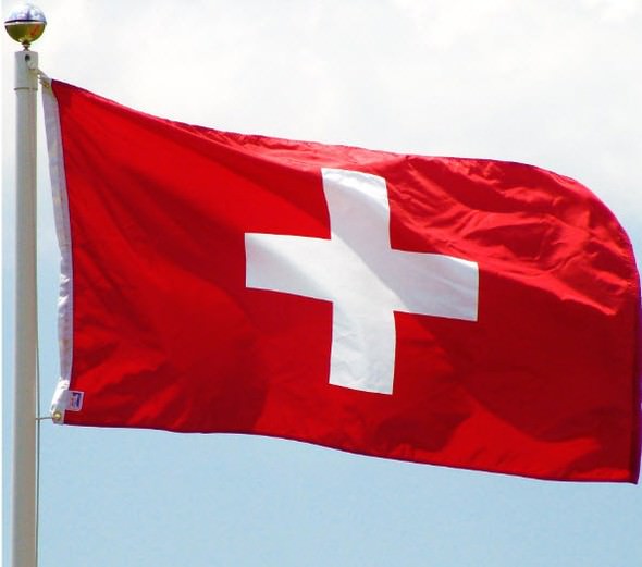 Apple iPhone fiyatlarını indirdi