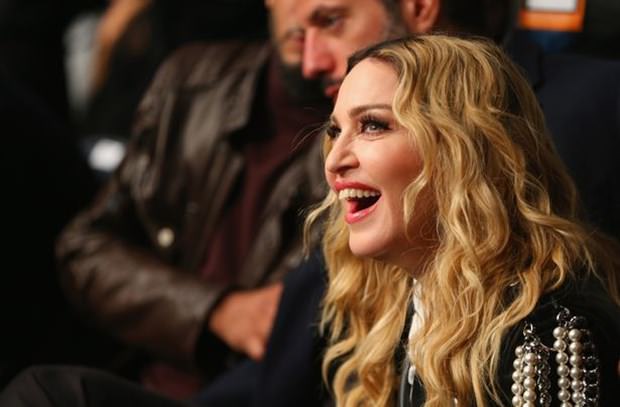 Madonna’nın elleri başka yüzü başka yaşta