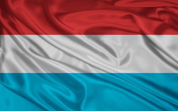 Apple iPhone fiyatlarını indirdi