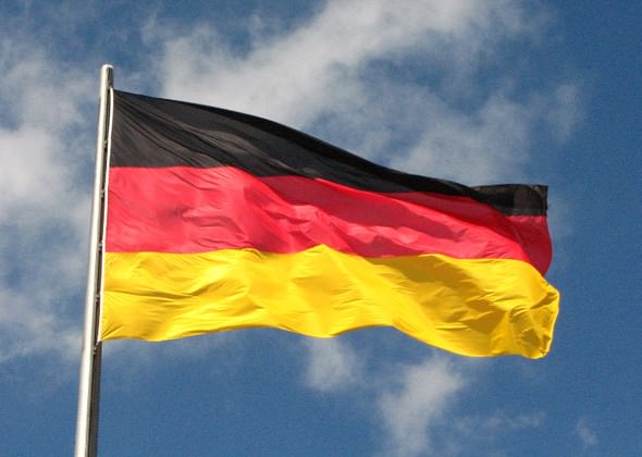 Apple iPhone fiyatlarını indirdi