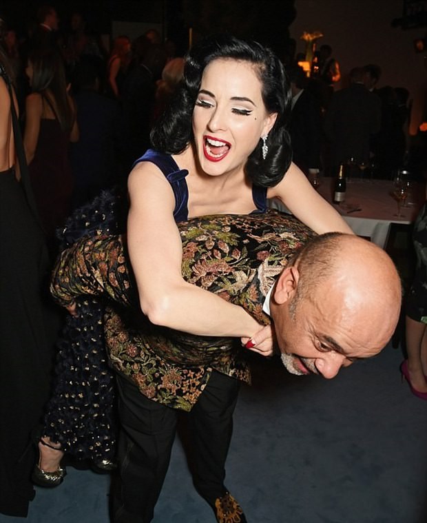 Evening Standard Tiyatro Ödülleri sonrası çılgın parti