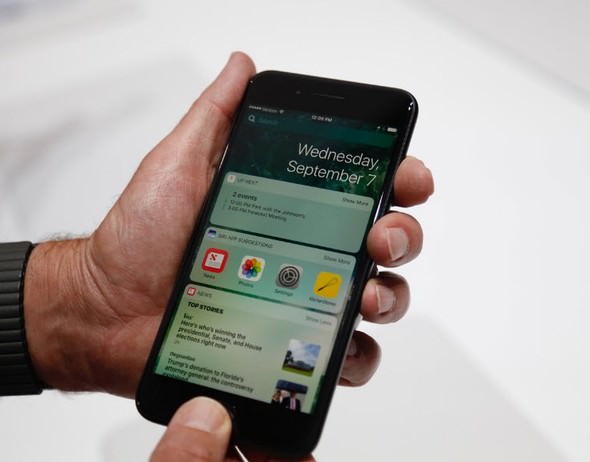 Apple iPhone fiyatlarını indirdi