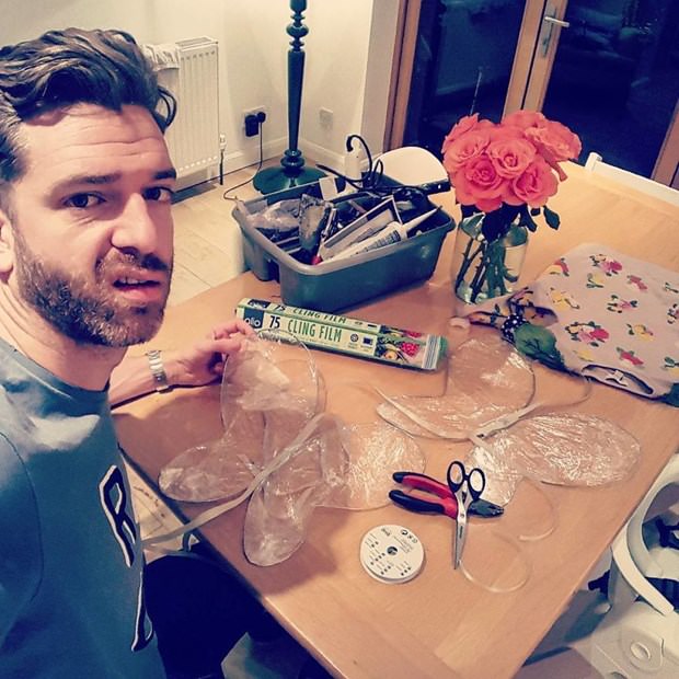 Instagram'ın yeni fenomeni: 4 kız babası Simon Hooper