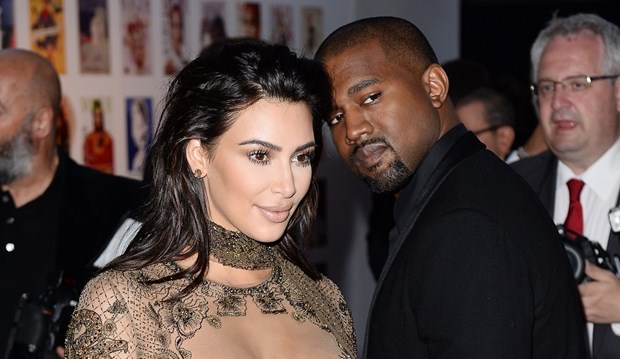 Kim Kardashian annesinin evine taşındı