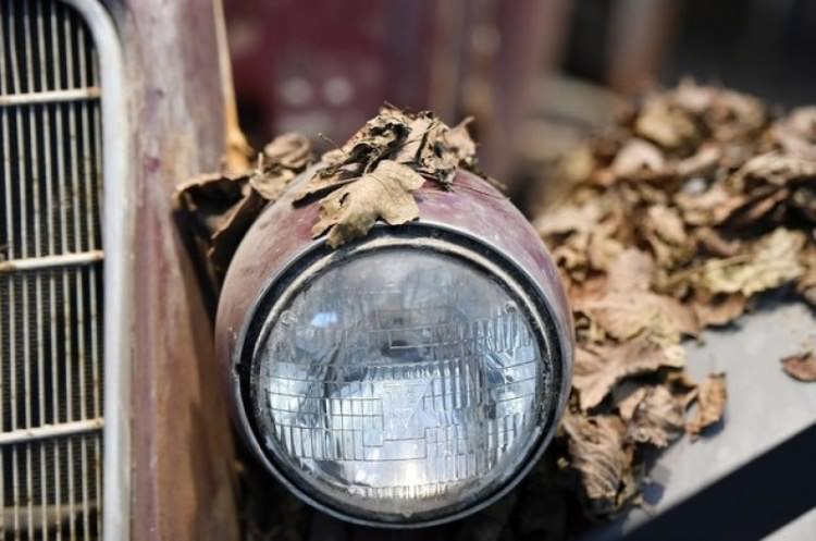 Almanya'daki otomobil fuarı ziyaretçilerini büyüledi