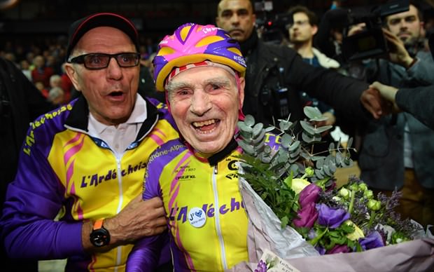 105 yaşında en uzun mesafe katteden bisikletçi 