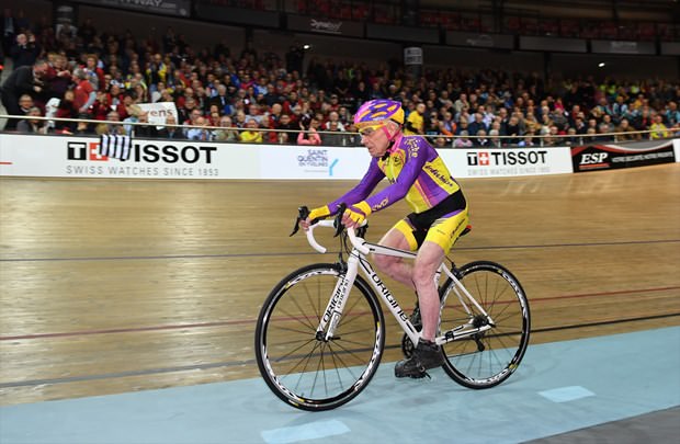 105 yaşında en uzun mesafe katteden bisikletçi 