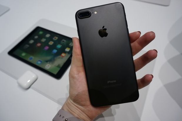 Apple'dan iPhone zammı mı geliyor? 