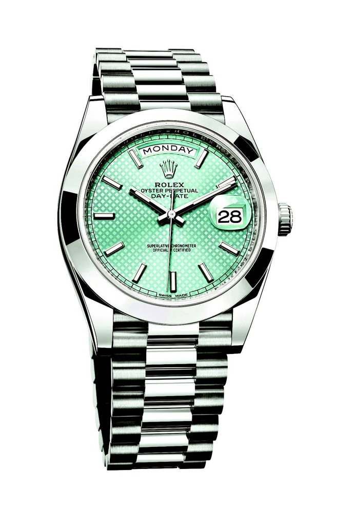 2015'in en dikkat çeken saatleri 