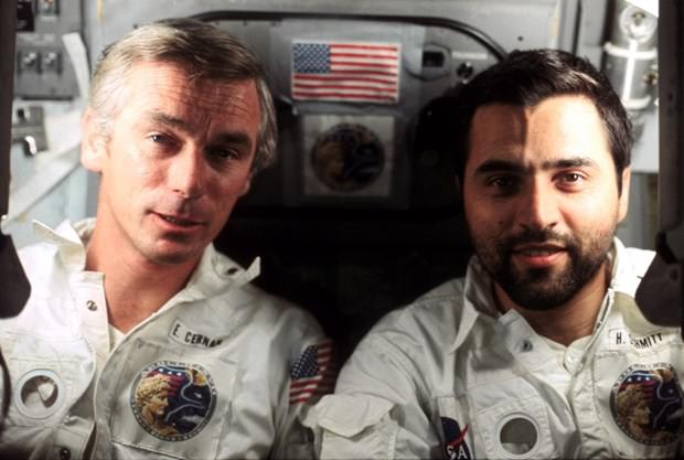 Ay'a ayak basan son astronot öldü (Gene Cernan kimdir?)