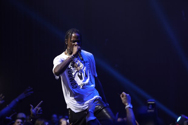 Taylor Swift'ten hayranlarını üzen haber