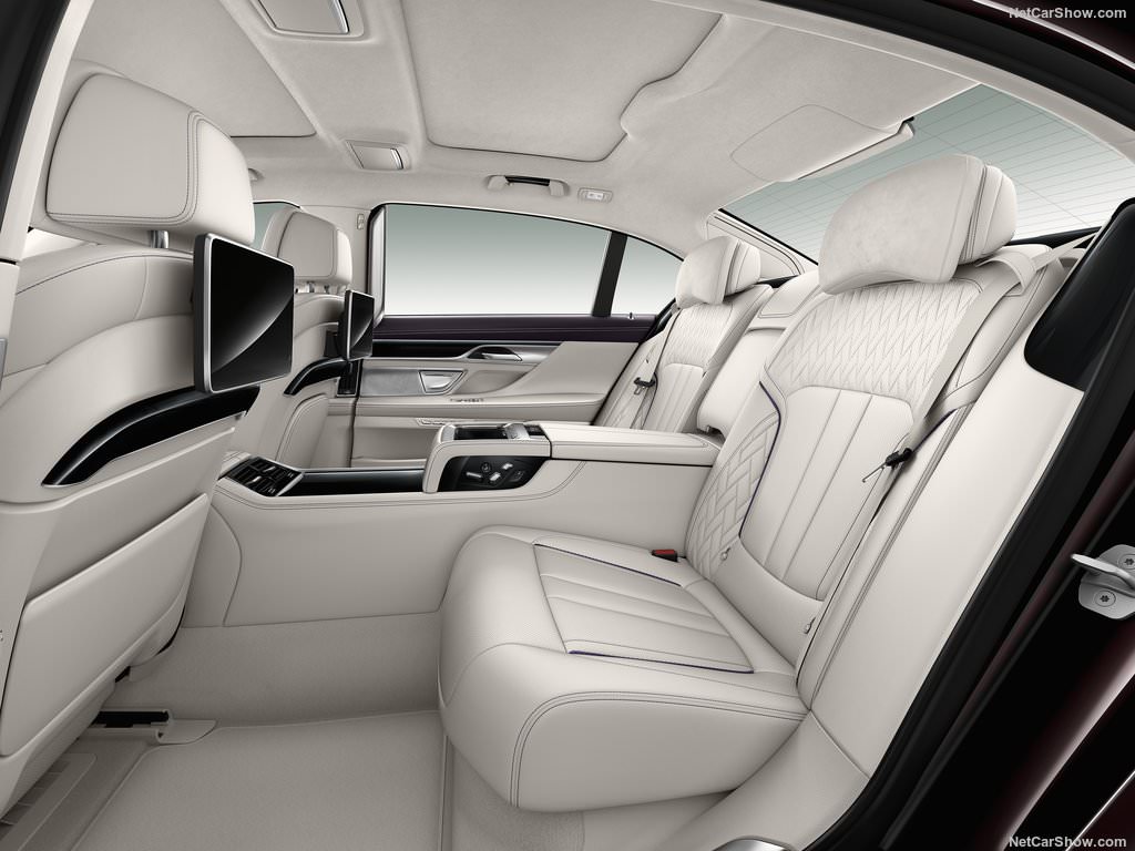 2017 BMW M760Li xDrive