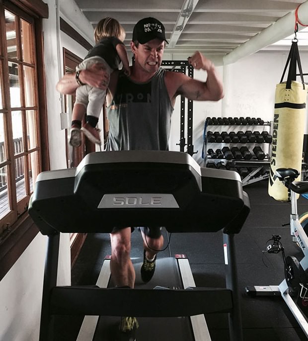 Chris Hemsworth’ün ‘mükemmel baba’ olduğunu kanıtlayan fotoğraflar