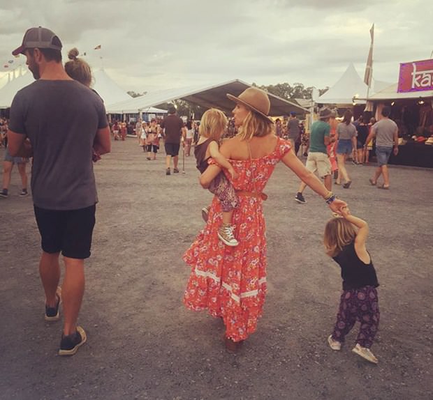 Chris Hemsworth’ün ‘mükemmel baba’ olduğunu kanıtlayan fotoğraflar