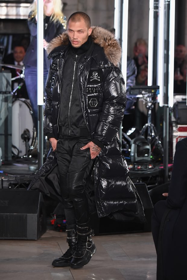 Mahkum Jeremy Meeks podyumda