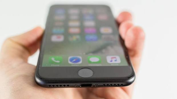 iPhone 8 yüz tanıma özelliği ile mi gelecek?