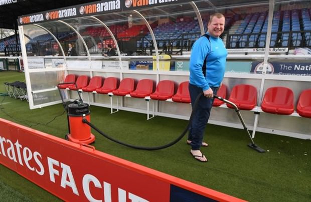Arsenal maçına Wayne Shaw damga vurdu