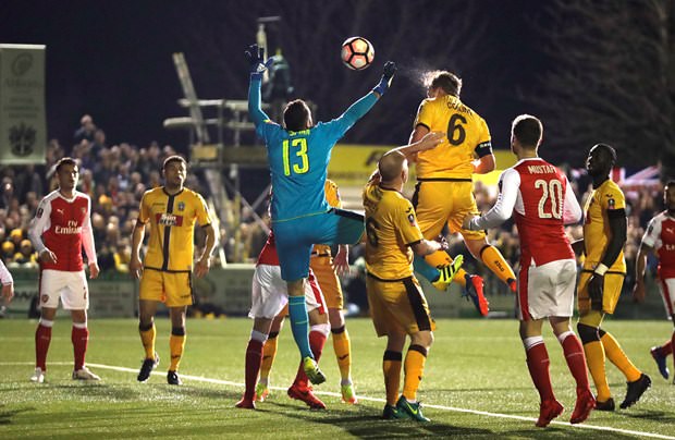 Arsenal maçına Wayne Shaw damga vurdu