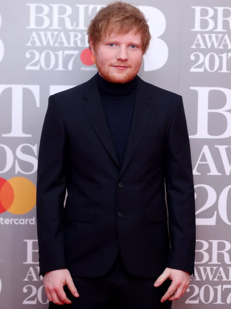 2017 Brit Ödülleri Kırmızı Halı şıkları