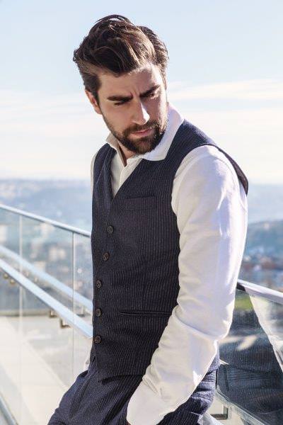 Kendi hikayesinin kahramanı