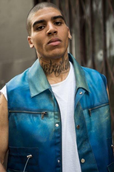 Les Benjamins'den 'Mavi Erkekler'