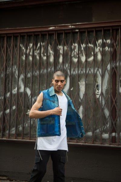 Les Benjamins'den 'Mavi Erkekler'