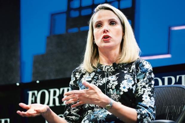 Hack skandalının faturası Marissa Mayer'a kesildi