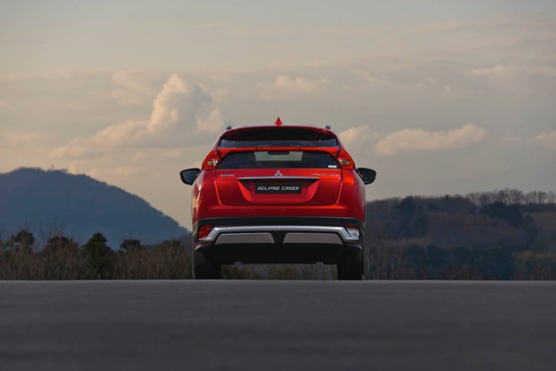Cenevre'de Mitsubishi'nin yıldızı Eclipse Cross