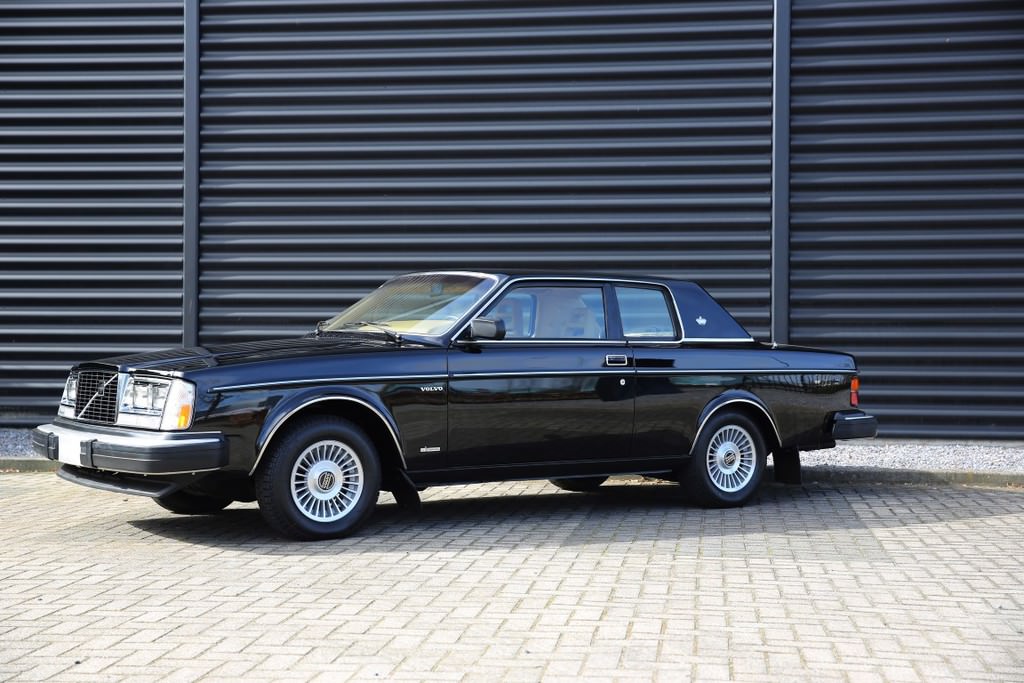 1977 Volvo 262C Bertone Coupe.