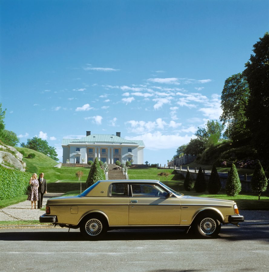 1977 Volvo 262C Bertone Coupe.