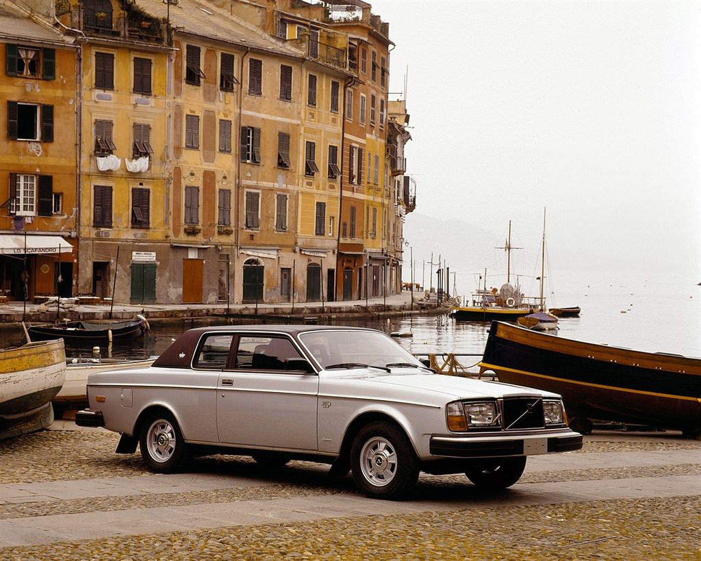 1977 Volvo 262C Bertone Coupe.