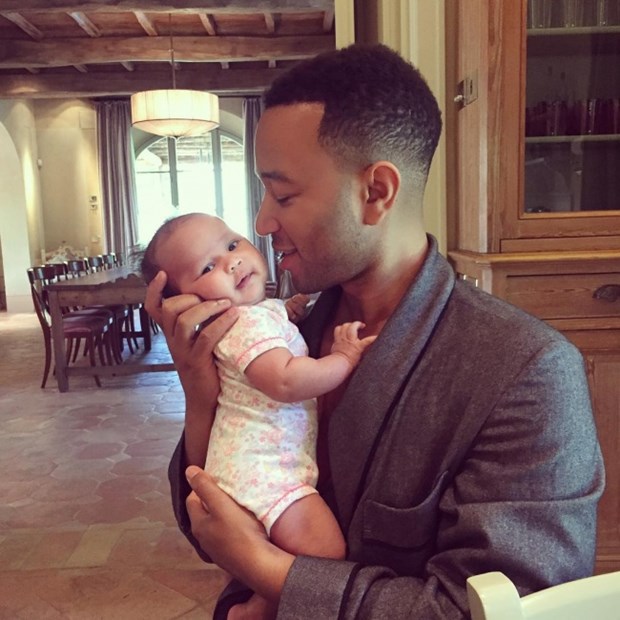 John Legend ve kızı Luna