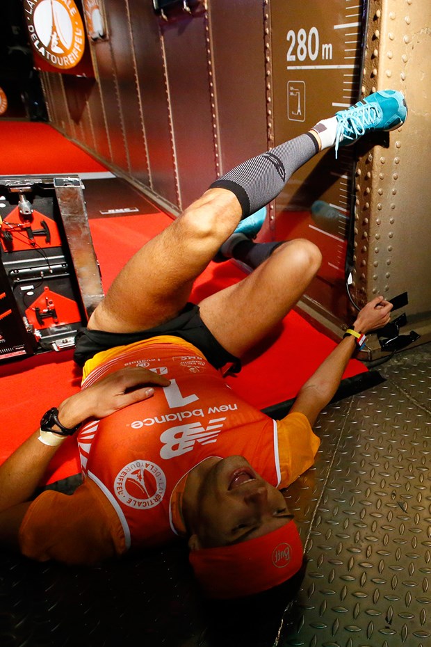 Eyfel Kulesi'nde nefes kesen maraton