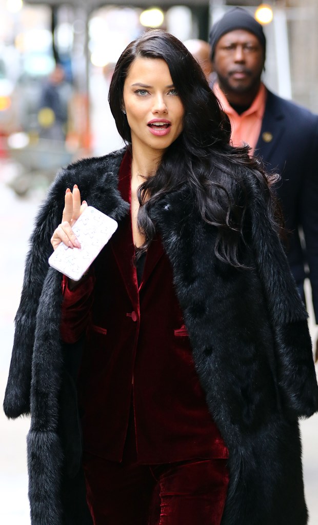 Adriana Lima yeni sevgilisi Matt Harvey ile birlikte