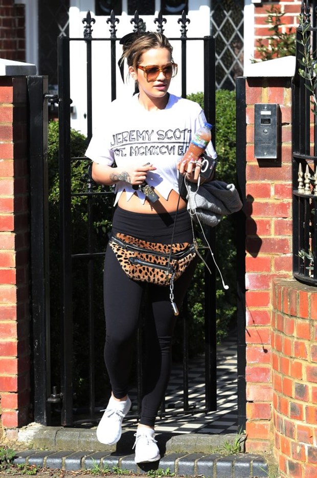 Rita Ora evine panik odası yaptırdı