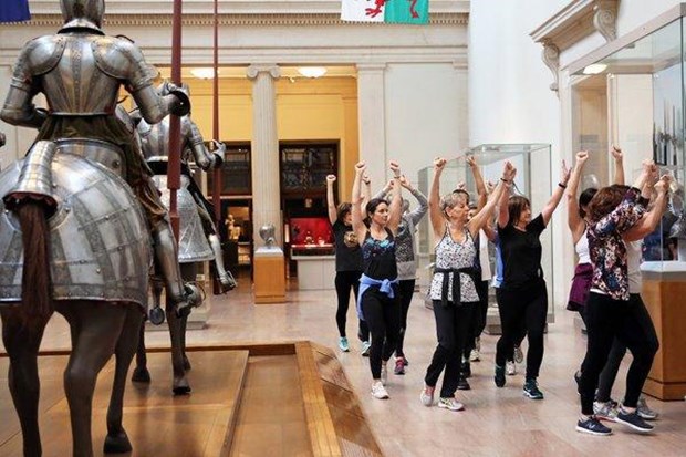 New York Metropolitan Müzesi’nde egzersiz