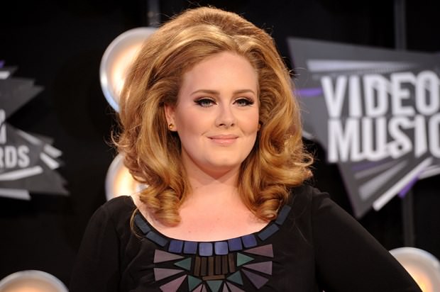 Adele Billboard 200 rekorunu kıran ilk kadın oldu