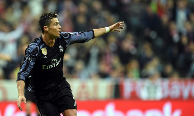 Futbol tarihinde bir ilk