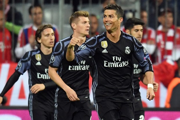 Futbol tarihinde bir ilk