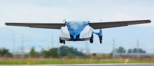 Uçan otomobilin fiyatı belli oldu