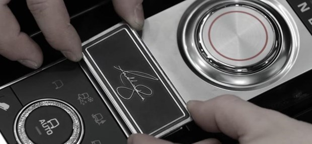 Boksör Anthony Joshua’a özel tasarlanmış dünyanın ilk Range Rover’ı