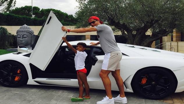 Cristiano Ronaldo’nun süper hızlı otomobilleri