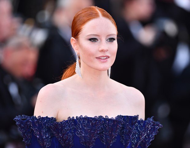 Cannes Film Festivali'nde Barbara Meier gösterisi